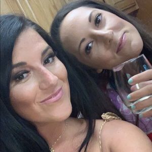 Meet your Posher, Madelyn